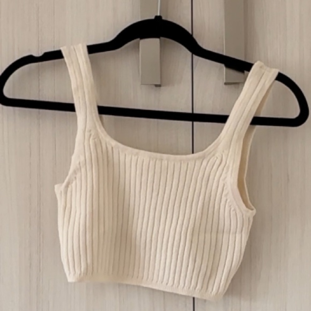 Aritzia Cream Ribbed Crop Top, Size S